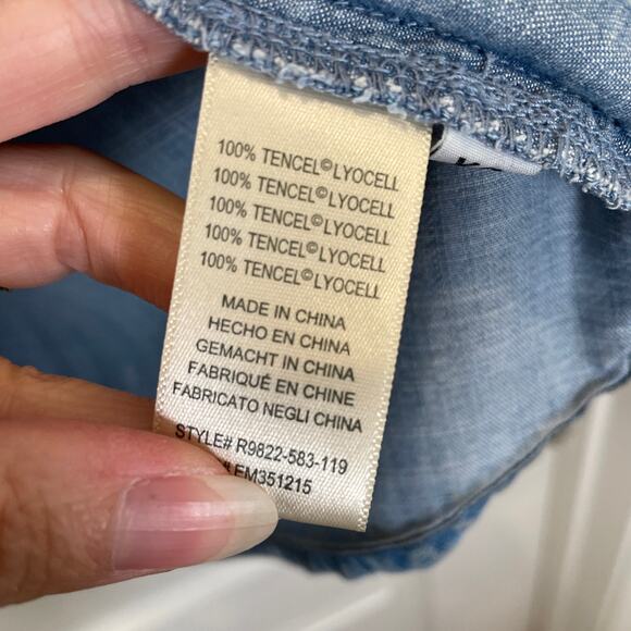 Anthropologie Cloth & Stone Chambray Button Down Shirt Blue Tencel Lace XS - Picture 4 of 5